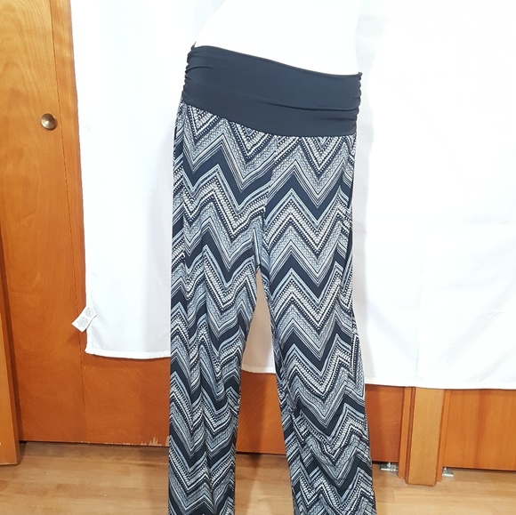 Beautiful Apt.9 Women's Pant - Picture 2 of 8